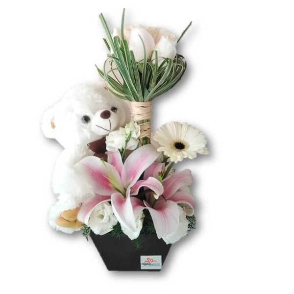 Arbol de Rosas y  osito