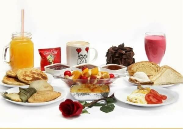 Desayuno Rosa Negra