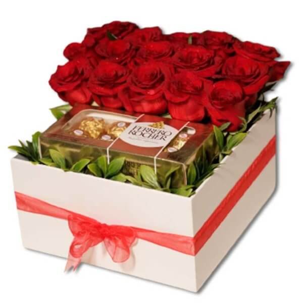 Box 15 Rosas y Chocolates